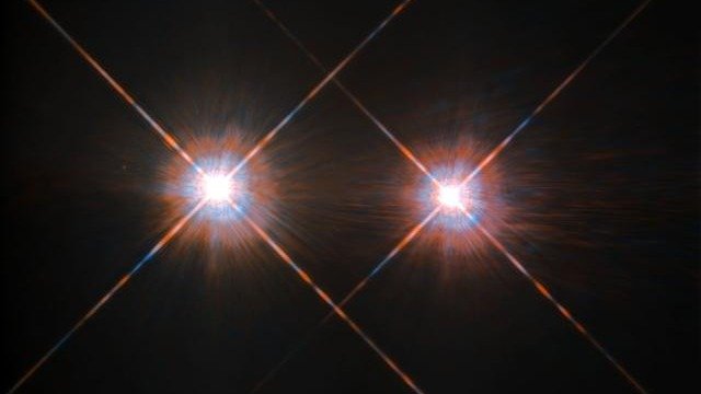 Stelle doppie e sistemi multipli: quando due soli condividono il cielo
