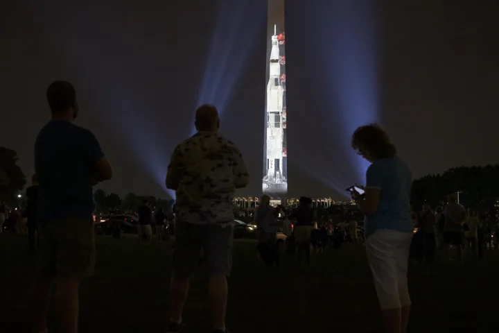 Il lancio di un razzo NASA