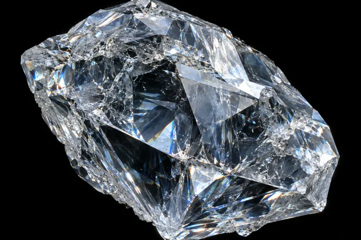 Rappresentazione artistica di una nana bianca con un nucleo cristallino scintillante al suo interno